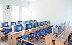 THI CÔNG SÀN NÂNG KỸ THUẬT HPL CHỐNG TĨNH ĐIỆN  - PHÒNG MÁY VI TÍNH